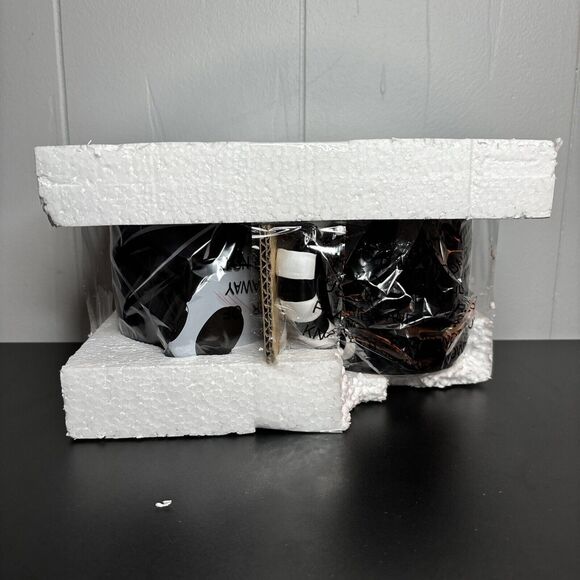 3D The Nightmare Before Christmas Jack & Sally Kiss Coffee Cup Mug Set 20oz NEW - Picture 8 of 13